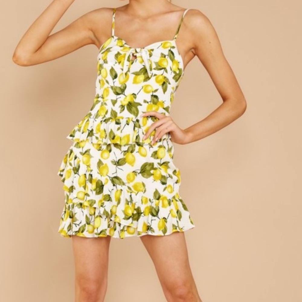 Mini dress with ruffles bottom and stomach
